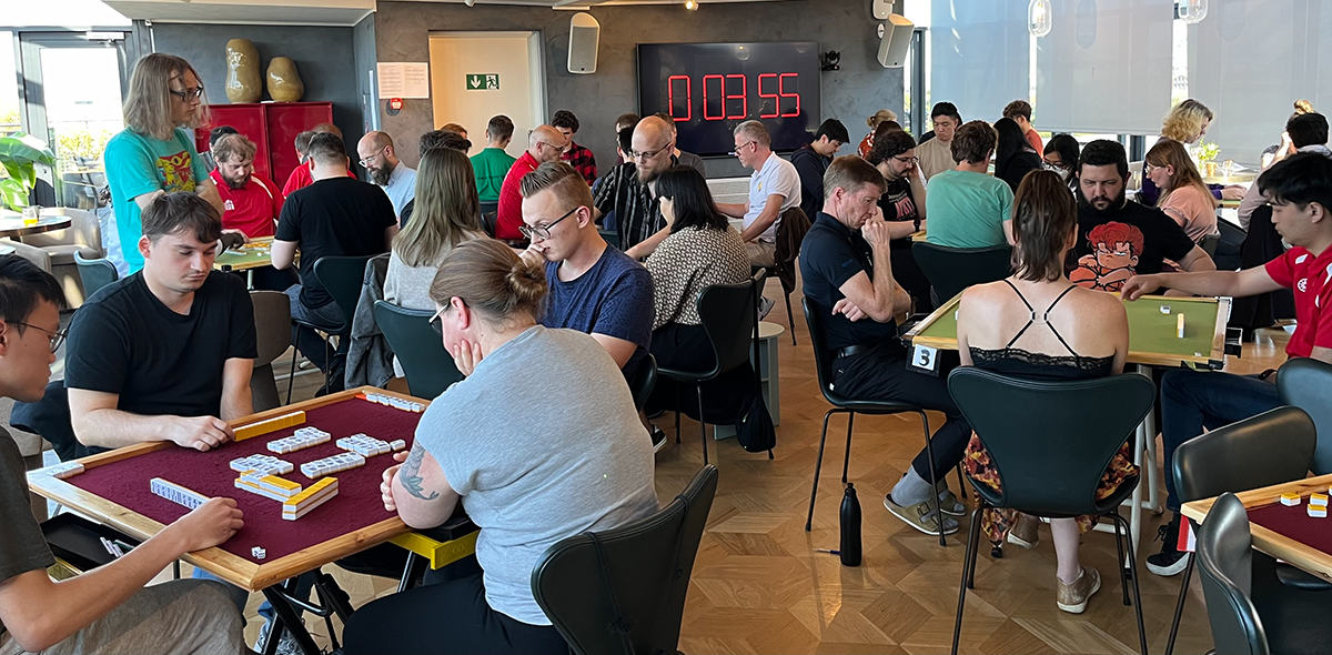 Tournament hall with players in session